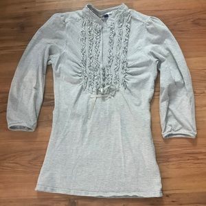 Ruffle lapel 3/4 sleeve top with buttons